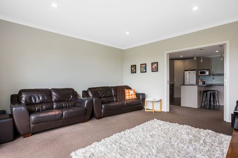 Photo of property in 102 Te Puia Drive, Aotea, Porirua, 5024