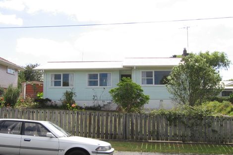 Photo of property in 10 Japonica Drive, Beach Haven, Auckland, 0626