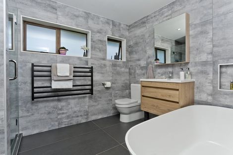 Photo of property in 1/34 Northboro Road, Hauraki, Auckland, 0622