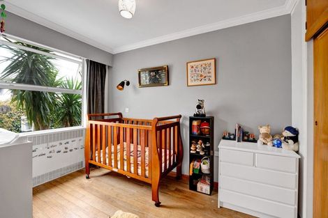 Photo of property in 17 Rawhiti Street, Vogeltown, New Plymouth, 4310