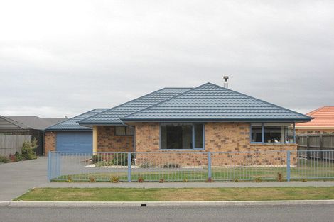 Photo of property in 98 Broadhaven Avenue, Parklands, Christchurch, 8083