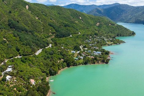 Photo of property in 579 Queen Charlotte Drive, Havelock, 7281