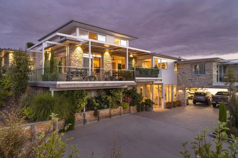 Photo of property in 11 Barclay Place, Wanaka, 9305