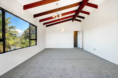 Photo of property in 29 Noeleen Street, Glenfield, Auckland, 0629