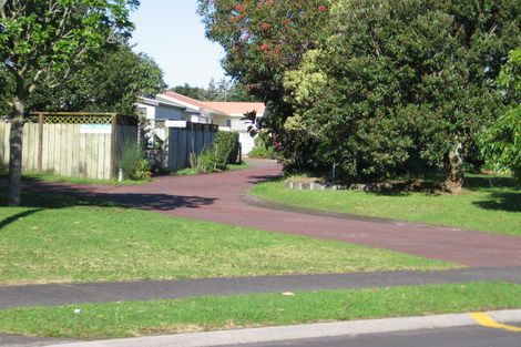 Photo of property in 19 Nickell Place, Orewa, 0931