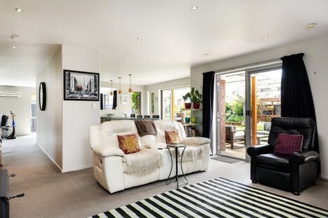 Photo of property in 2 Hitaua Place, Redwoodtown, Blenheim, 7201