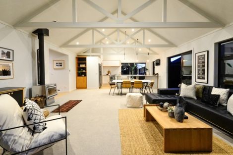 Photo of property in 14 Kentwood Place, Flagstaff, Hamilton, 3210