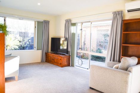 Photo of property in 2/77 Fairfield Avenue, Addington, Christchurch, 8024