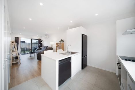 Photo of property in 15b Ventura Street, Mangere, Auckland, 2022