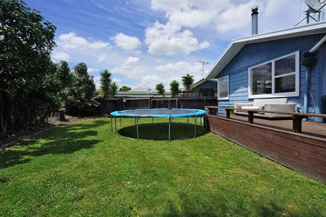 Photo of property in 24 Rhonda Avenue, Deanwell, Hamilton, 3206