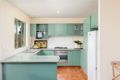 Photo of property in 58 Hewitts Road, Merivale, Christchurch, 8014