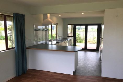 Photo of property in 151 Field Way, Waikanae Beach, Waikanae, 5036