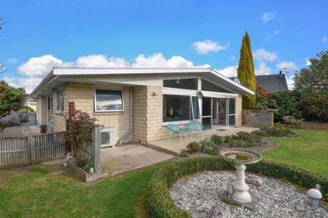 Photo of property in 32 Lynas Street, Outram, 9019