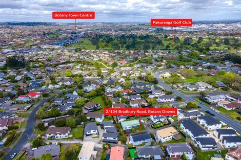 Photo of property in 2/134 Bradbury Road, Botany Downs, Auckland, 2010
