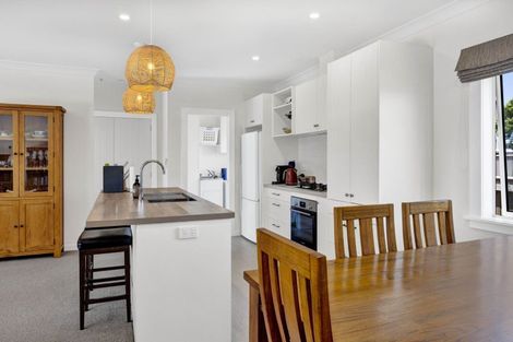 Photo of property in 54a Cloten Road, Stratford, 4332