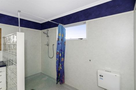 Photo of property in 129 Park Avenue, Waitarere Beach, Levin, 5510