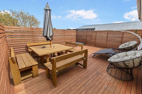 Photo of property in 25 Hannan Street, Levin, 5510