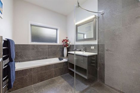 Photo of property in 2 Innes Place, Arrowtown, 9302
