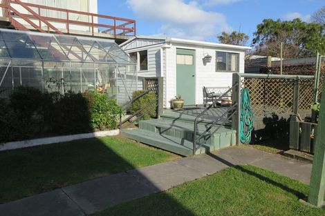 Photo of property in 20 Campbell Street, Maori Hill, Timaru, 7910