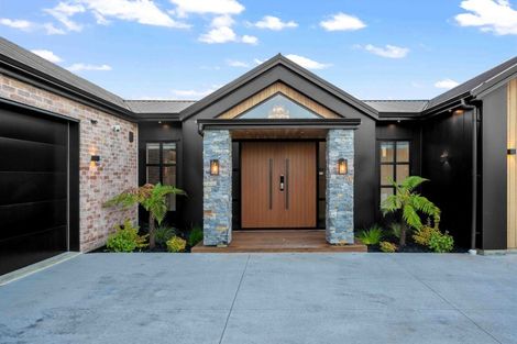 Photo of property in 9 Fisk Road, Pukekohe, 2120