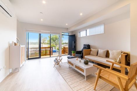 Photo of property in 2/20 Eban Avenue, Hillcrest, Auckland, 0627