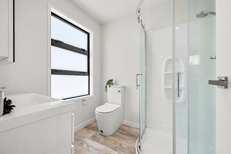 Photo of property in 90a Cambridge Terrace, Waterloo, Lower Hutt, 5011