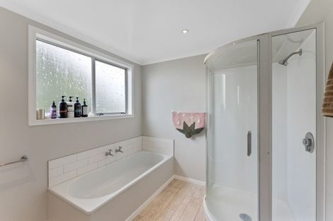 Photo of property in 65 Lupin Road, Otaki, 5512