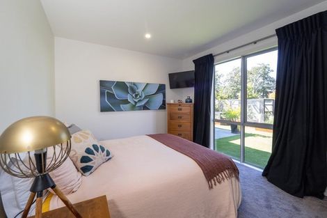 Photo of property in 12 Kelburn Place, Tinwald, Ashburton, 7700