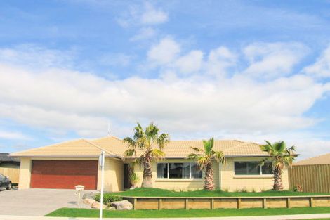 Photo of property in 4 Nautilus Drive, Papamoa Beach, Papamoa, 3118