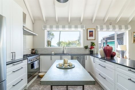 Photo of property in 49a Strowan Road, Strowan, Christchurch, 8052