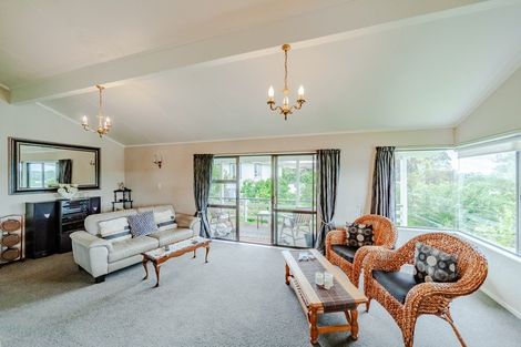 Photo of property in 10 Saint Marys Road, Waipukurau, 4200