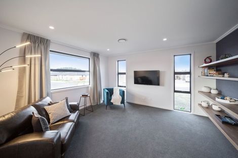 Photo of property in 35 Papawhero Drive, Bell Block, New Plymouth, 4312