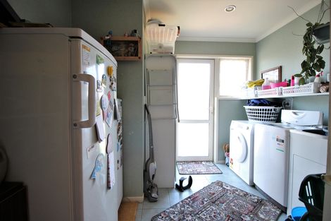 Photo of property in 6 Walnut Grove, Alexandra, 9320