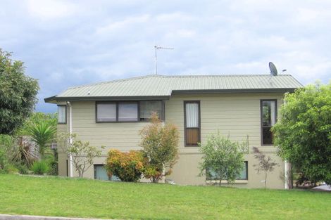 Photo of property in 18 Margaret Drive, Omokoroa, 3114