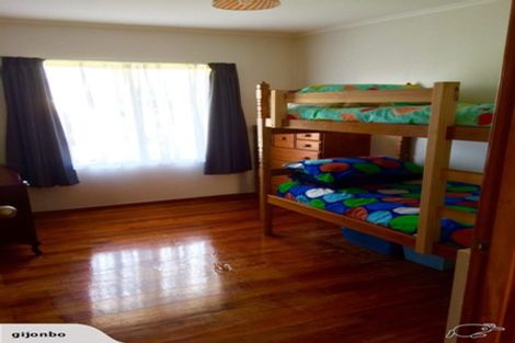 Photo of property in 82 Harrington Road, Henderson, Auckland, 0610