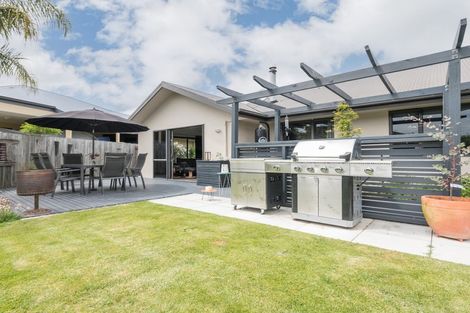 Photo of property in 35 Covent Drive, Stoke, Nelson, 7011