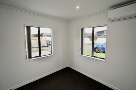 Photo of property in 27 Rosalie Terrace, Kelvin Grove, Palmerston North, 4414