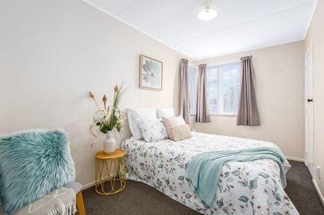 Photo of property in 192 Warspite Avenue, Waitangirua, Porirua, 5024