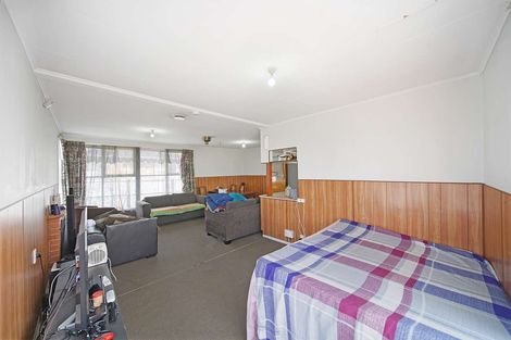 Photo of property in 489 Massey Road, Mangere, Auckland, 2022