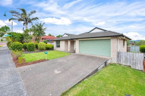 Photo of property in 12 Parkcrest Drive, Henderson, Auckland, 0612