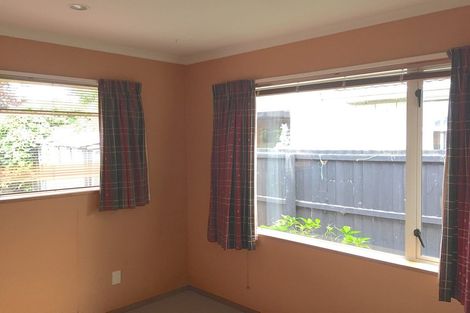 Photo of property in 50d Middlepark Road, Sockburn, Christchurch, 8042