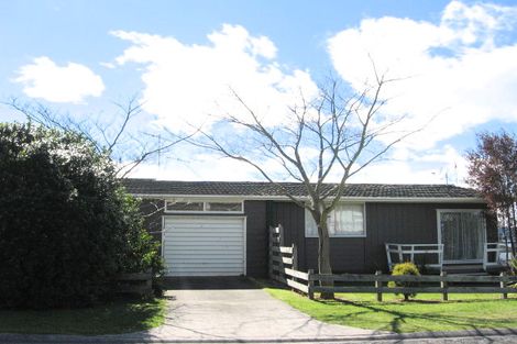 Photo of property in 1 Isobel Street, Acacia Bay, Taupo, 3330