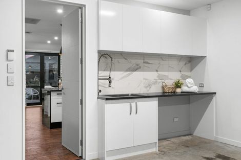 Photo of property in 4 Schofield Lane, Hornby, Christchurch, 8025