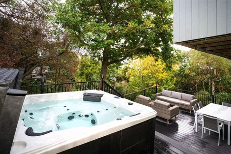 Photo of property in 106 Cannon Hill Crescent, Mount Pleasant, Christchurch, 8081