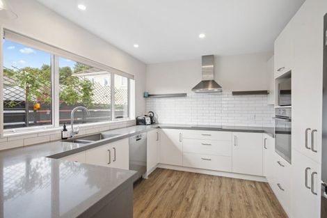 Photo of property in 3 Danden Way, Pukekohe, 2120