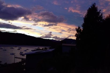 Photo of property in 7 Finlay Grove, Waikawa, Picton, 7220