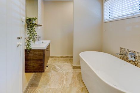 Photo of property in 31 Landing Road, Kerikeri, 0230