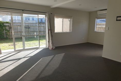 Photo of property in 18/45a Swanson Road, Henderson, Auckland, 0610