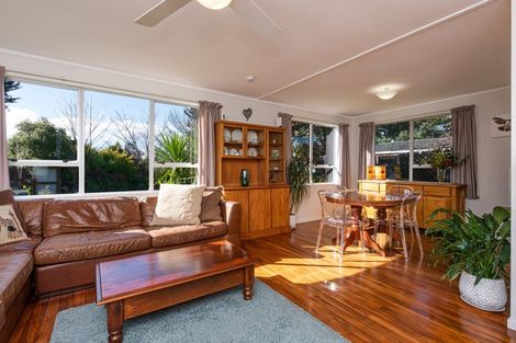 Photo of property in 22 Chums Road, Paraparaumu Beach, Paraparaumu, 5032