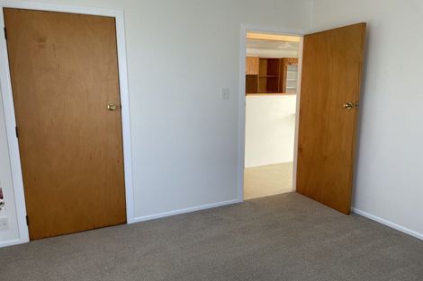 Photo of property in 98 Oakdale Road, Mount Roskill, Auckland, 1041